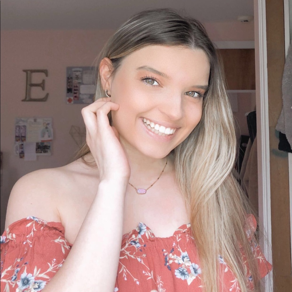 Meet your Posher, Eliana